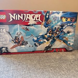 LEGO NINJAGO: Jay's
Elemental Dragon 70602